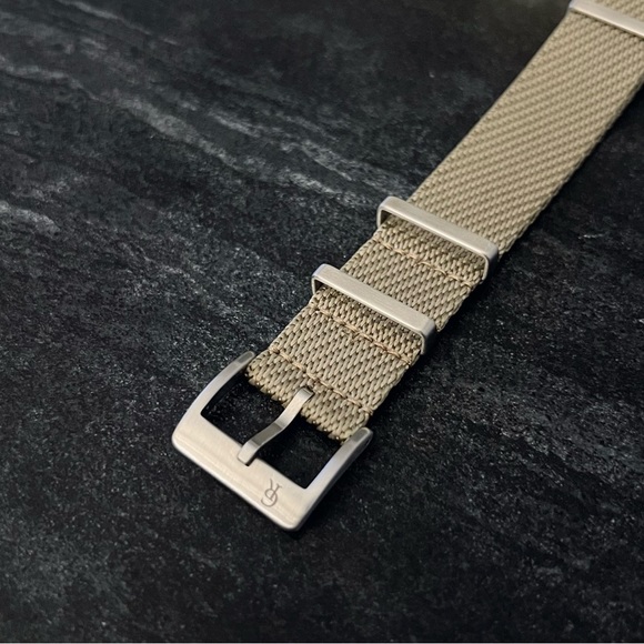20mm NATO Nylon Strap - Picture 4 of 7